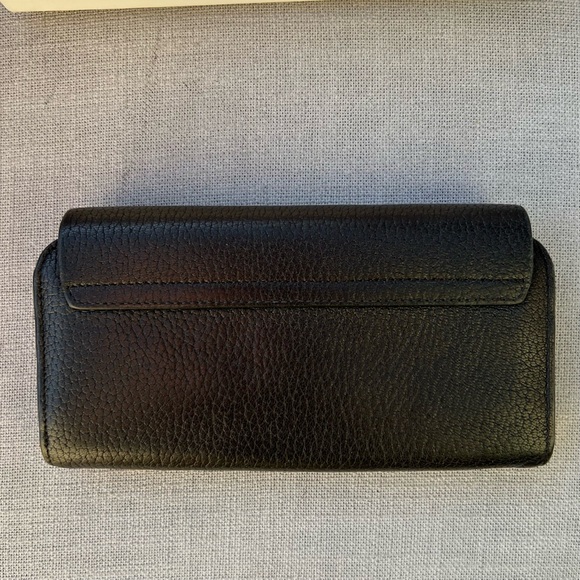 CHLOE Drew Long Wallet in BLACK Leather with all around Zipper & Turn Lock Chain - Picture 3 of 10